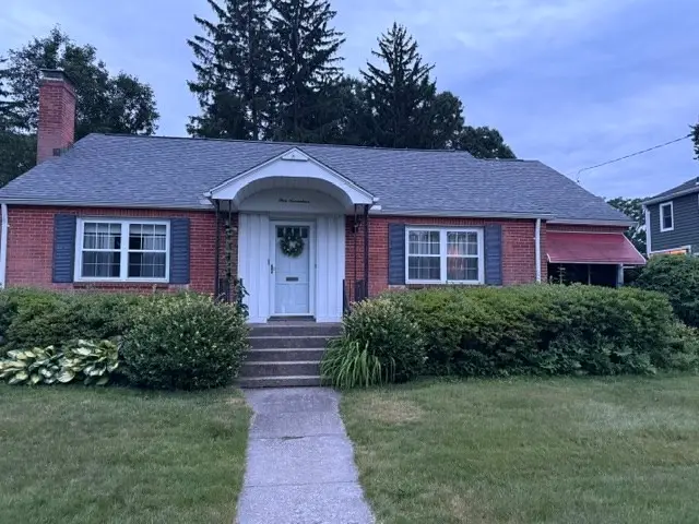 117 Hopkins Pl, Longmeadow, MA 01106 - #1