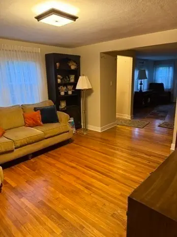 117 Hopkins Pl, Longmeadow, MA 01106 - #3