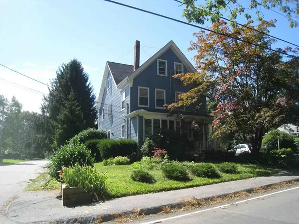 12 Pinehill, Taunton, MA 02718