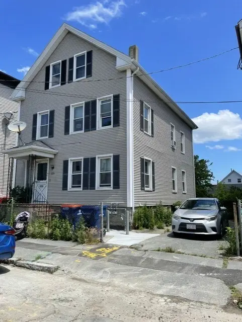 224 State St, New Bedford, MA 02740