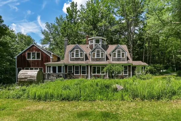 7 Sundown, Goshen, MA 01096