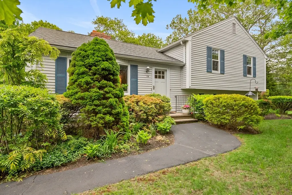 19 Hood Drive, Plymouth, MA 02360 - #1