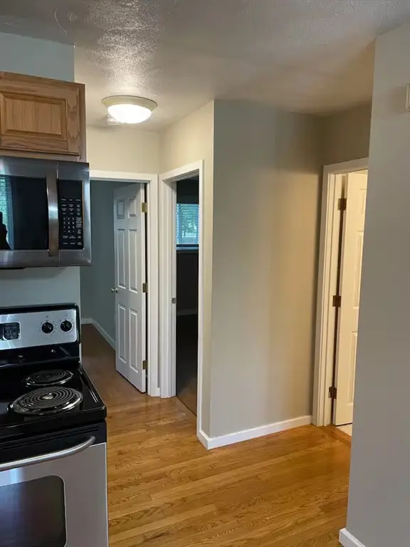 16 Cleveland Place #8, Gloucester, MA 01930 - #3
