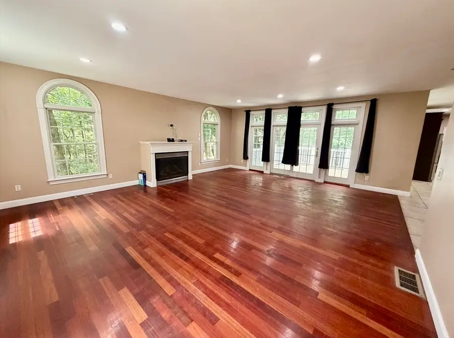 41 Thresher Rd, Hampden, MA 01036 - #2