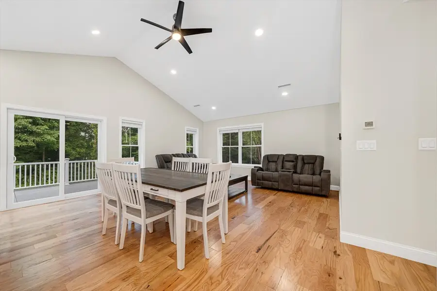 427 Middle Rd, Brentwood, NH 03833 - #3