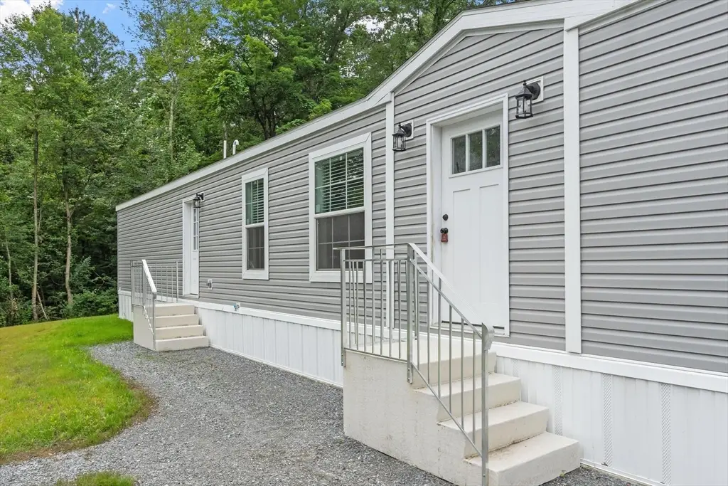 1990 Mass Ave #10, Lunenburg, MA 01462 - #1