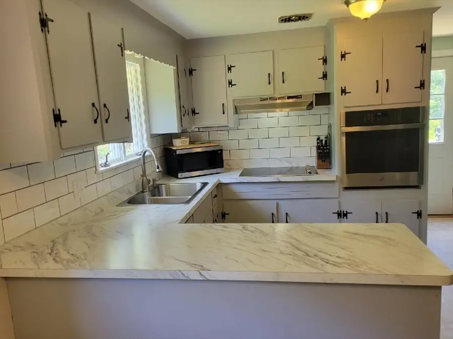9 Cold Spring Road, North Reading, MA 01864 - #3