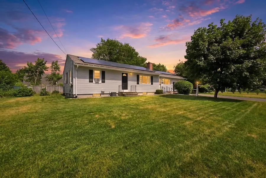 36 Homestretch Dr, Ludlow, MA 01056 - #2