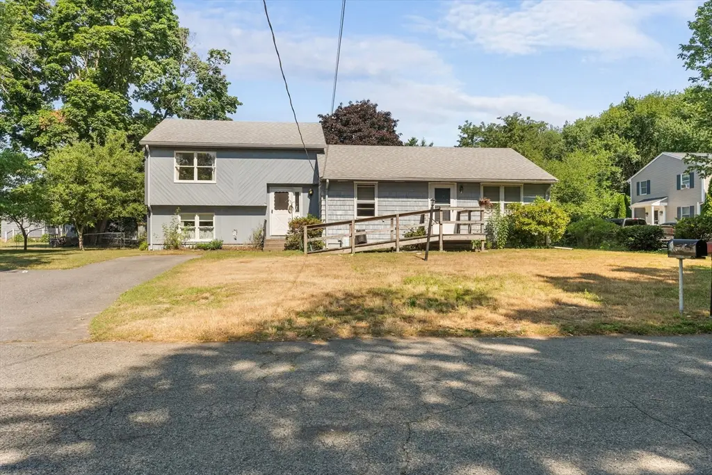 48 Westbrook Dr, Seekonk, MA 02771 - #1