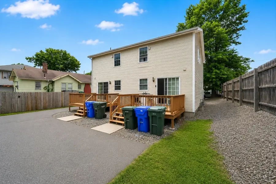 19-21 Biddle St, Springfield, MA 01129 - #3