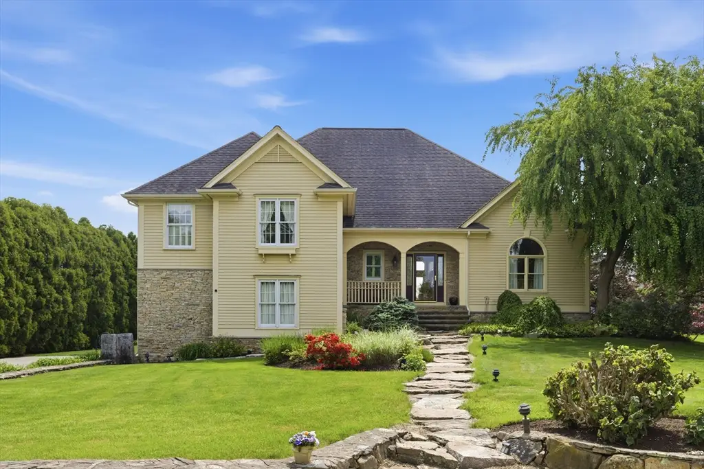 3 Sandpiper Dr, Westport, MA 02790 - #1