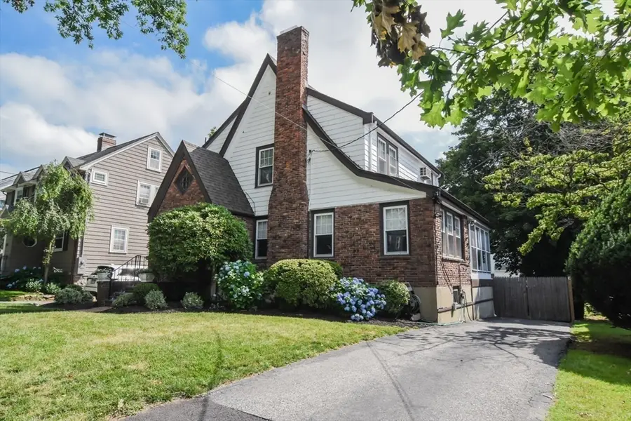 291 Russett Rd, Chestnut Hill, MA 02467 - #2