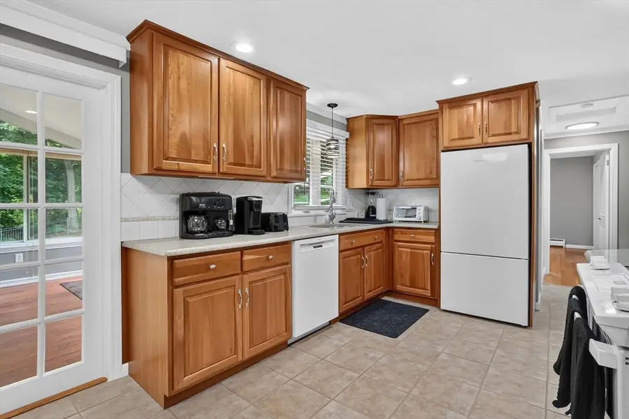 125 East Allen Ridge Road, Springfield, MA 01118 - #3