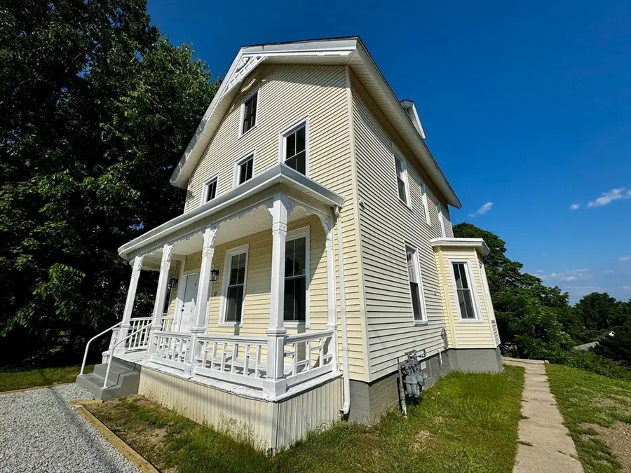 37 Oakes, Southbridge, MA 01550 - #2