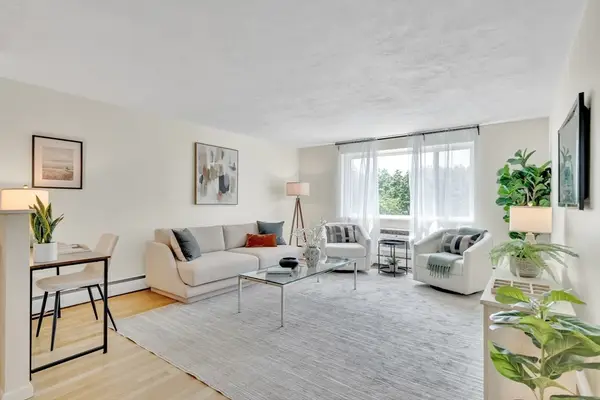 197 Kent St #35, Brookline, MA 02446