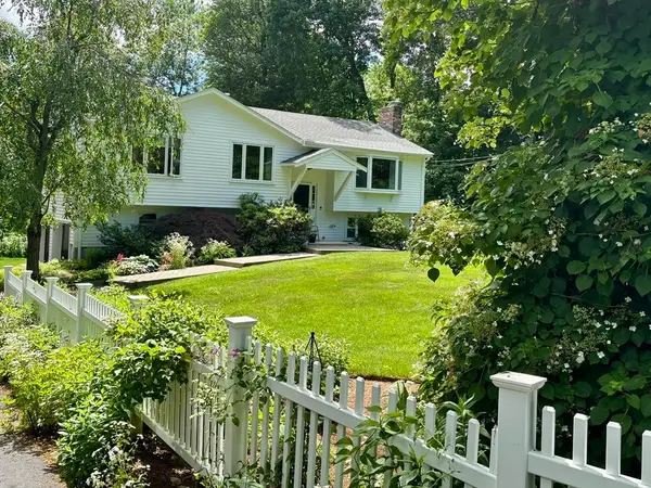 159 Appleton St, North Andover, MA 01845
