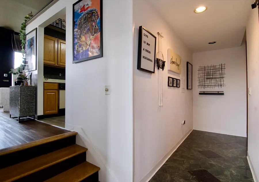 235 State St #413, Springfield, MA 01103 - #3