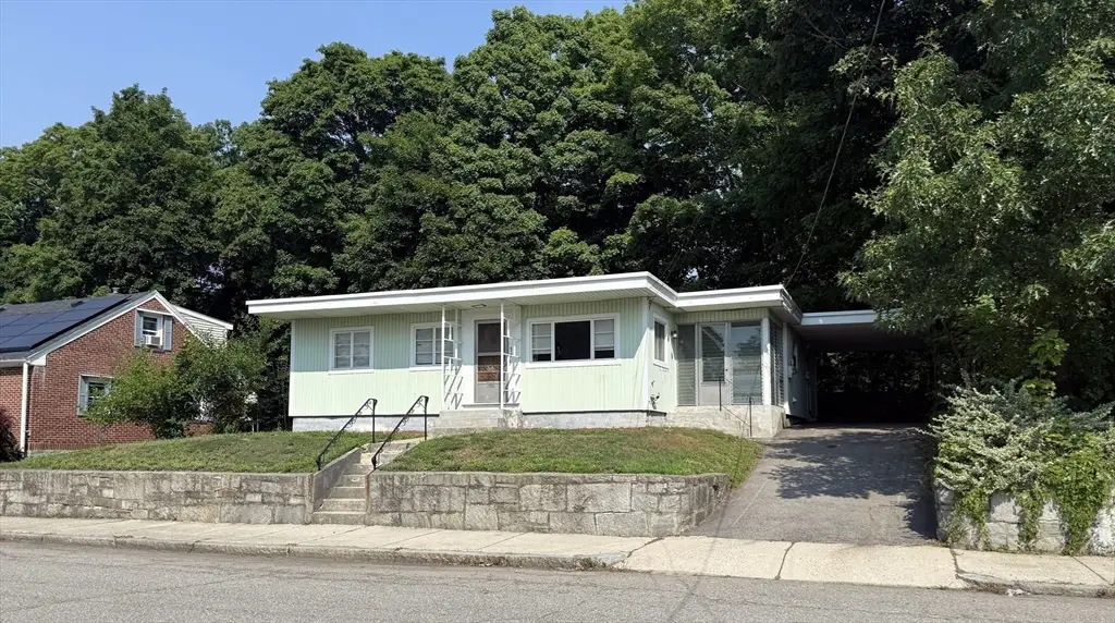 36 Fifth Avenue, Lowell, MA 01854 - #1
