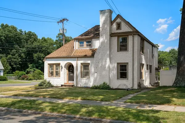 107 Perkins St, Springfield, MA 01118