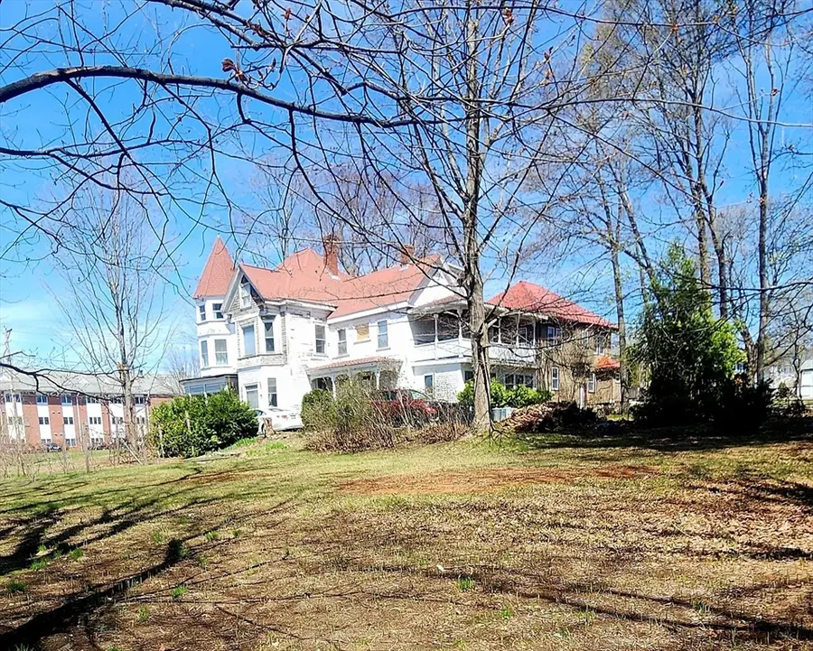 19 Buttonwoods Ave, Haverhill, MA 01830 - #3