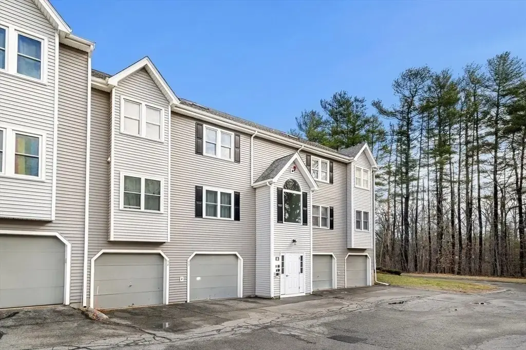 74 Tennis Plaza Rd #31, Dracut, MA 01826 - #1