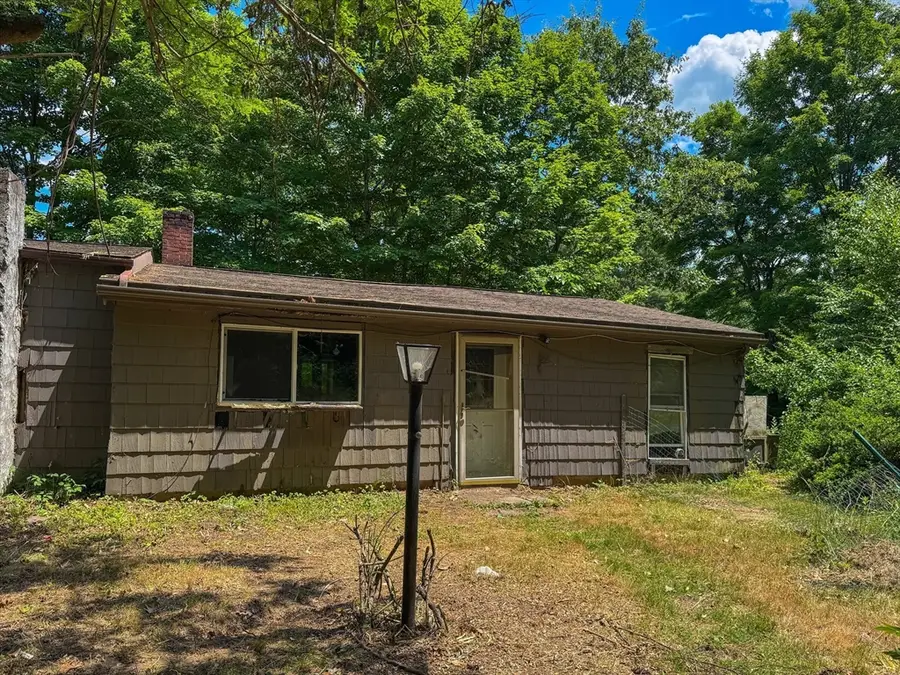 332 Batchelor St, Granby, MA 01033 - #2