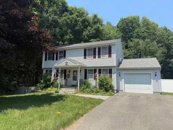 250 Ramblewood Dr, Springfield, MA 01118