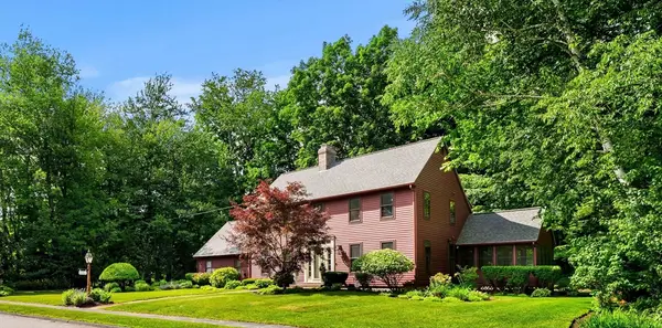 6 Lexington Cir, Holden, MA 01520