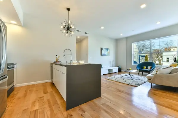 87 Parker St #403, Chelsea, MA 02150