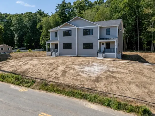 27 Rollins #A, Groveland, MA 01837