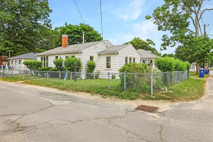 17 Swift Ave, Wareham, MA 02571 - #2