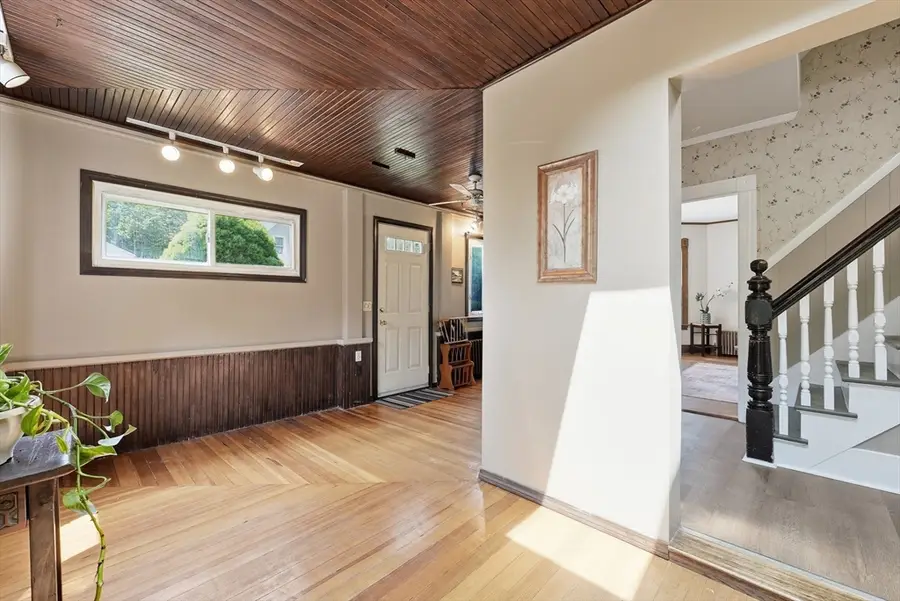 96 Washington St, Gardner, MA 01440 - #2