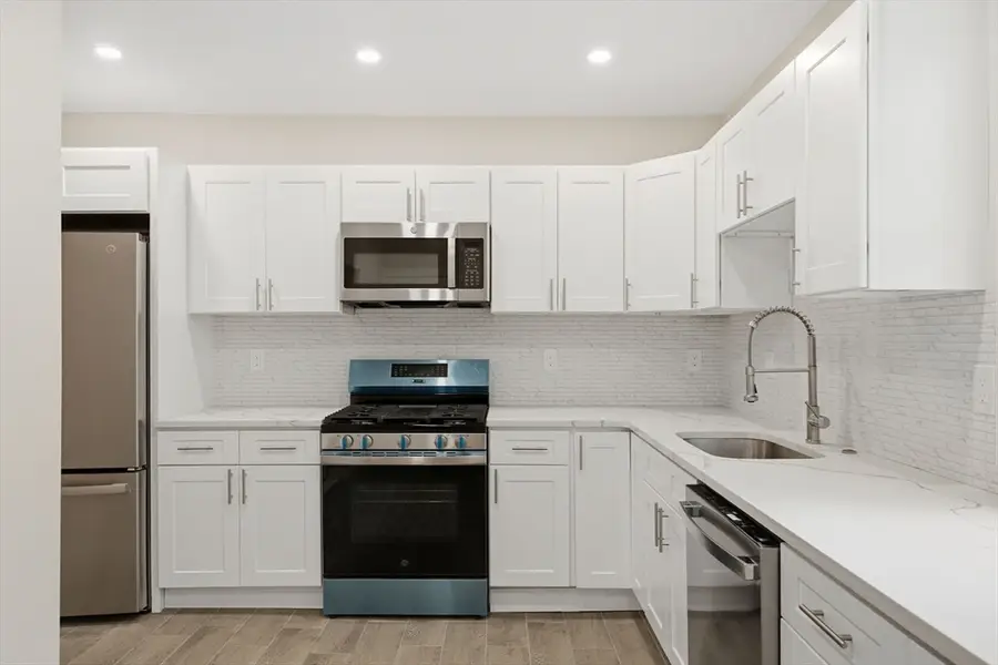 11 Mount Pleasant St #11, Waltham, MA 02452 - #2