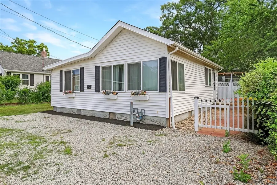 10 Barnes Street, Wareham, MA 02571 - #2