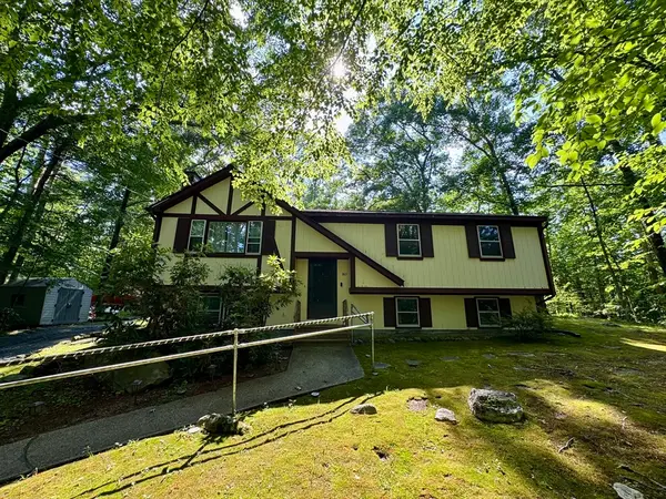 865 Providence Rd, Northbridge, MA 01588