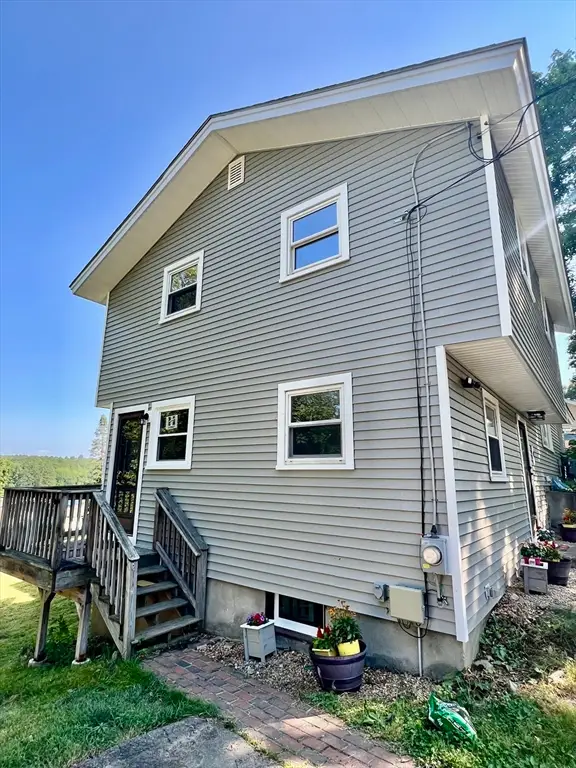 9 Champlain Dr., Hudson, MA 01749 - #2