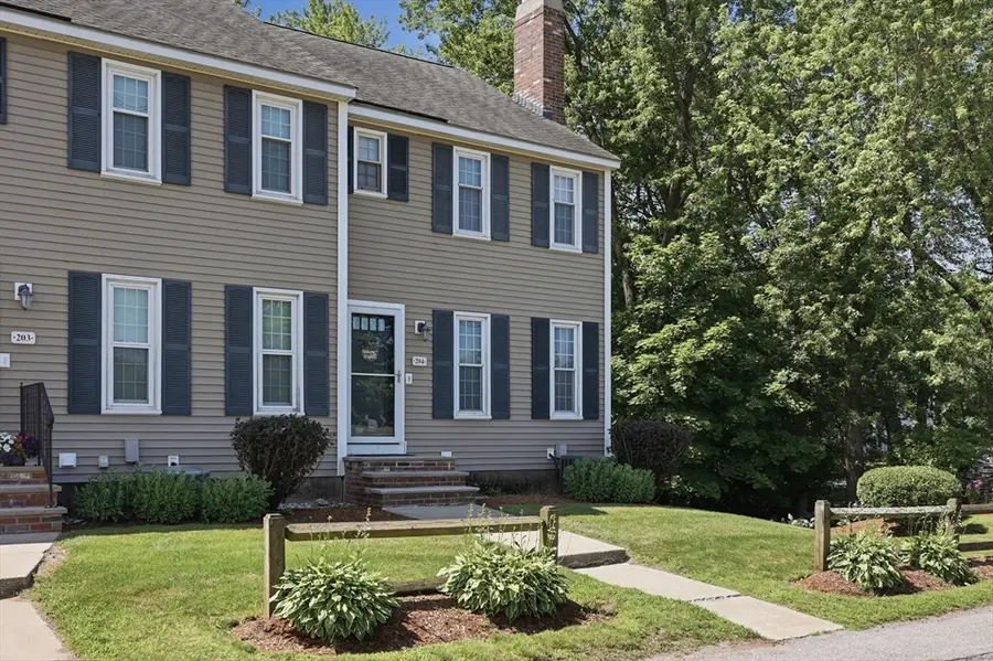 90 Swan Street #204, Lowell, MA 01852 - #2