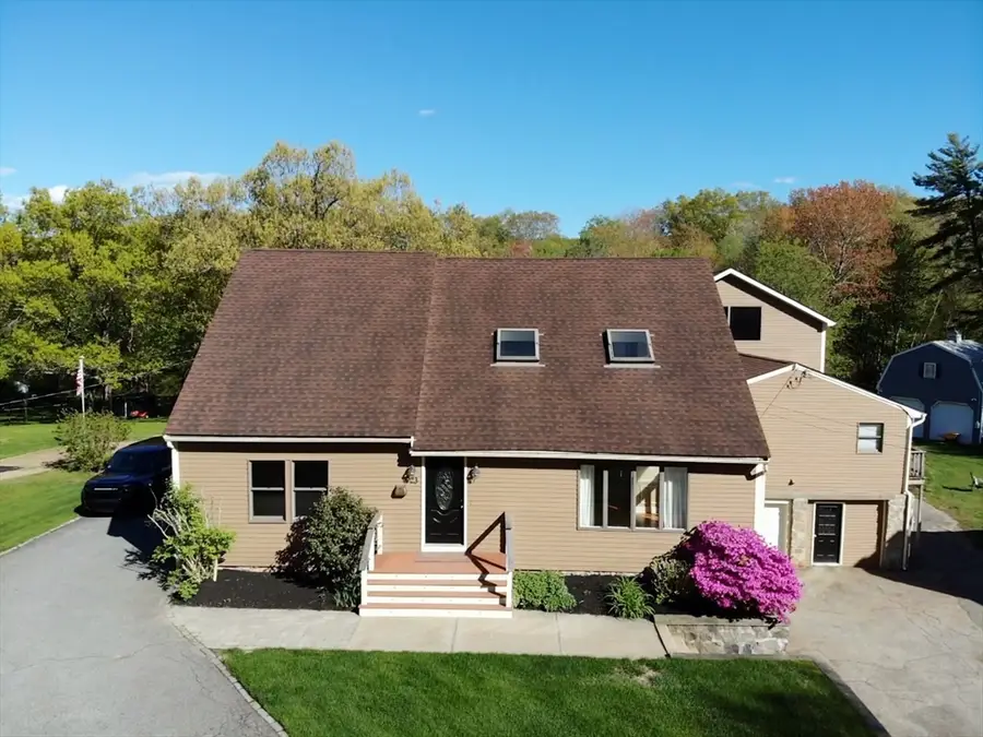 923 Main St, Northbridge, MA 01588 - #2