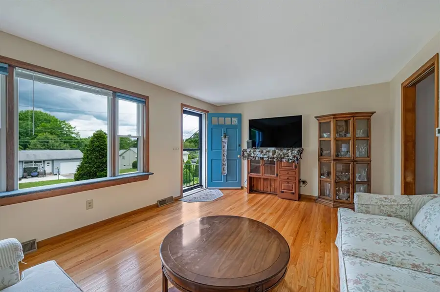 50 Emerson St, Springfield, MA 01108 - #2