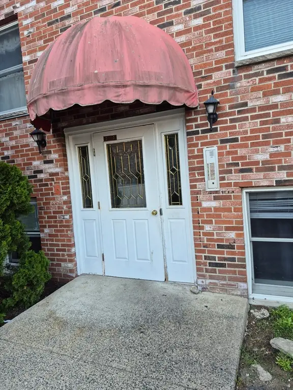 33A Jackson Street #203, Lynn, MA 01902