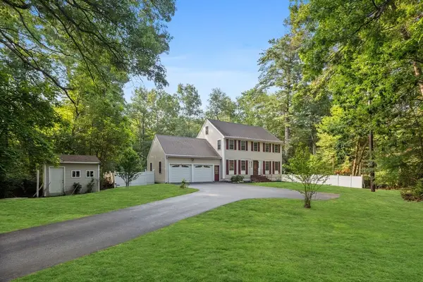 98 Park Ave, Wilmington, MA 01887