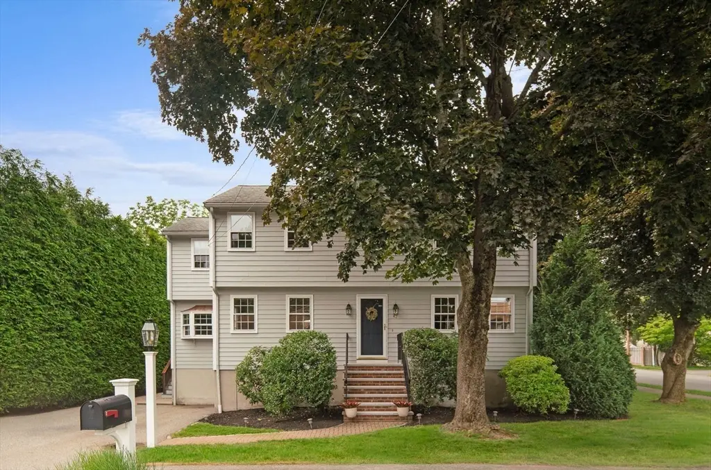 42 Riverside Dr., Reading, MA 01867 - #1