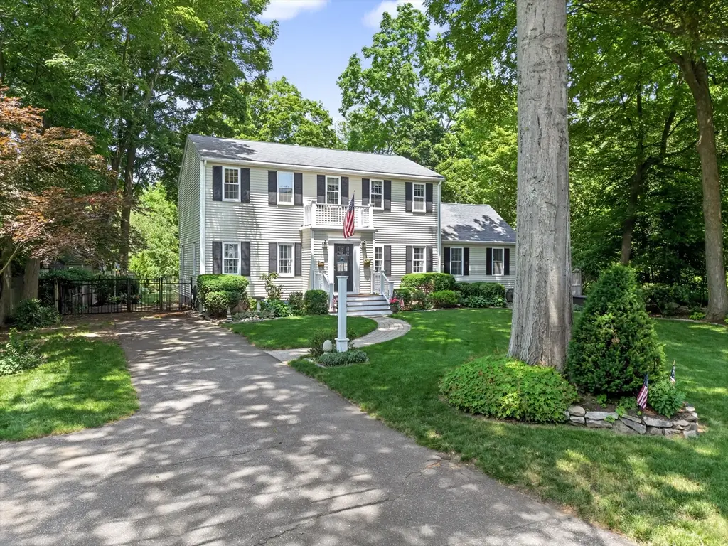 3 Pike St, Hopkinton, MA 01748 - #1