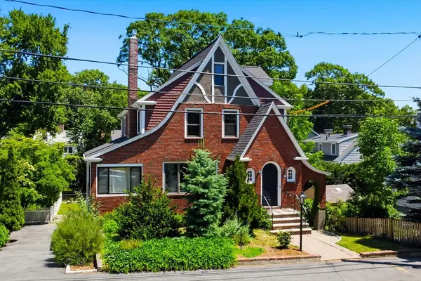 26 Perkins Street, Arlington, MA 02476