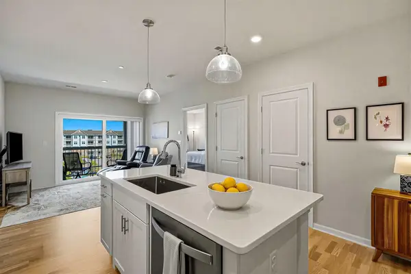6305 Peters Farm Way #6305, Westborough, MA 01581