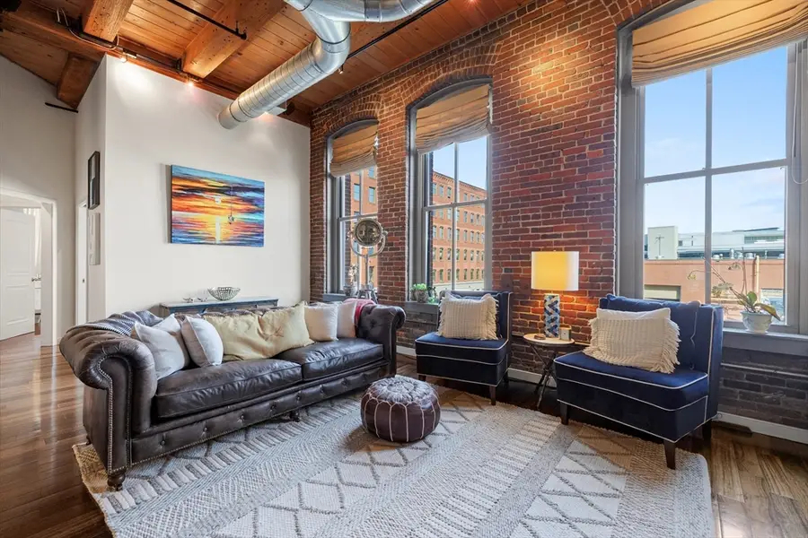 35 Channel Center St #210, Boston, MA 02210 - #3