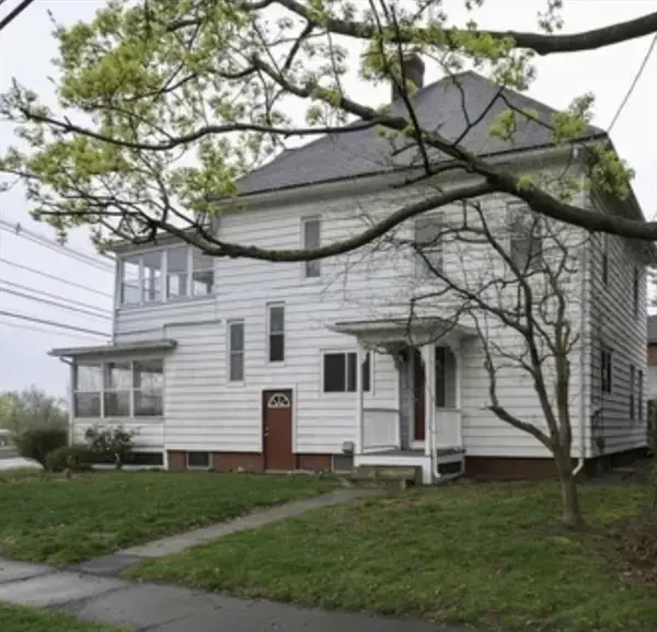 300 Bridge St, Northampton, MA 01060