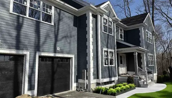 53 Beechwood St, Cohasset, MA 02025