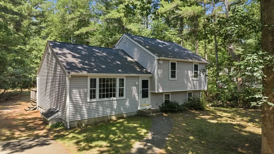 10 Woodhaven Street, Carver, MA 02330 - #2