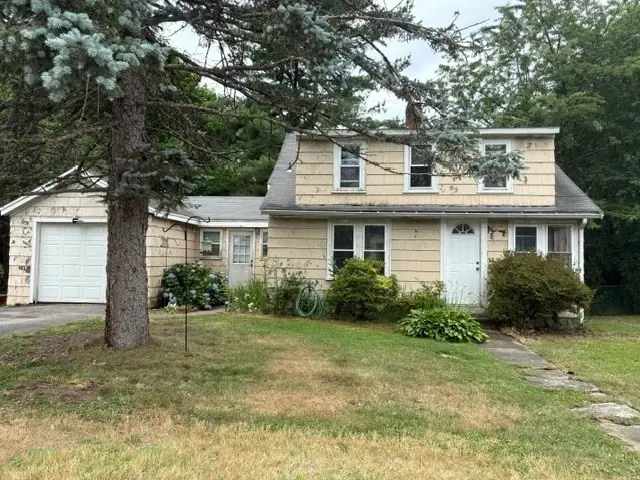 2 Barden Lane, Warren, RI 02885 - #1